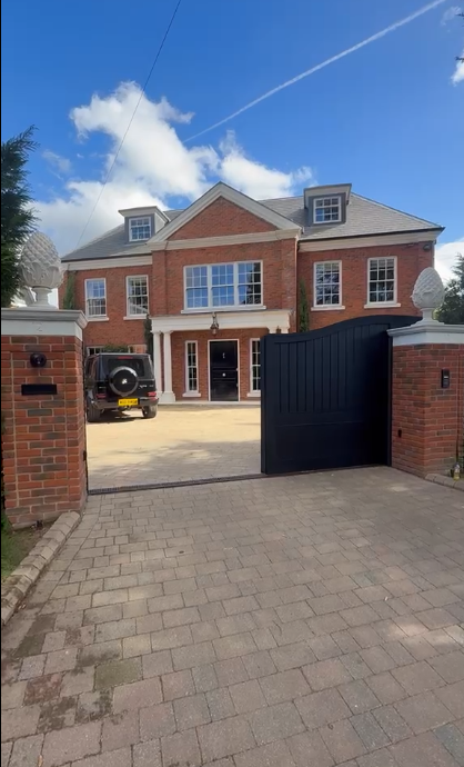 Bespoke aluminium gates